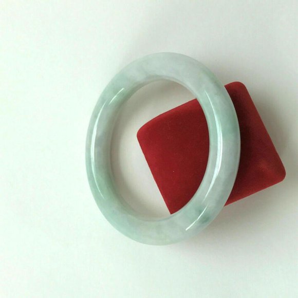 White Light Green Round Natural Jade Bangle Bracelet 57 mm diameter Heavy JH2 - Picture 4 of 6